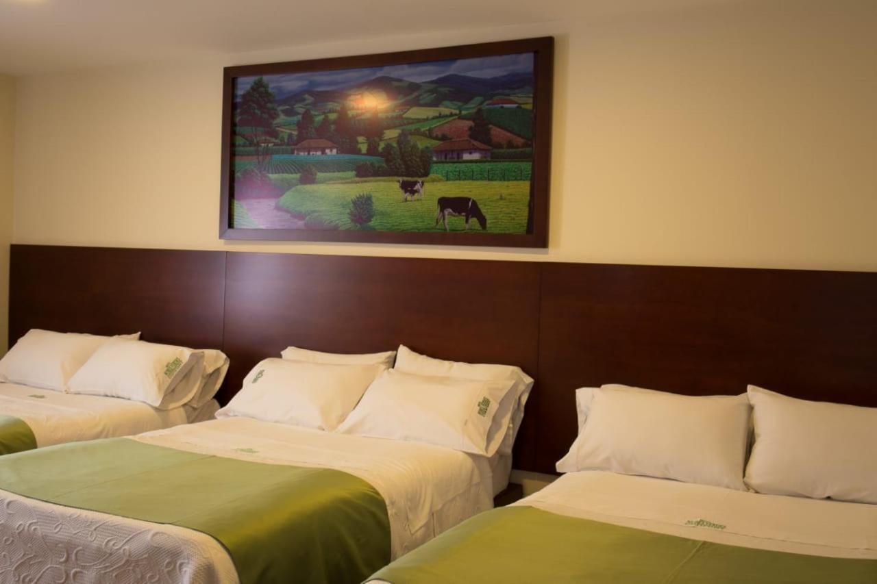 Hotel Nubes Verdes Ipiales Exterior photo