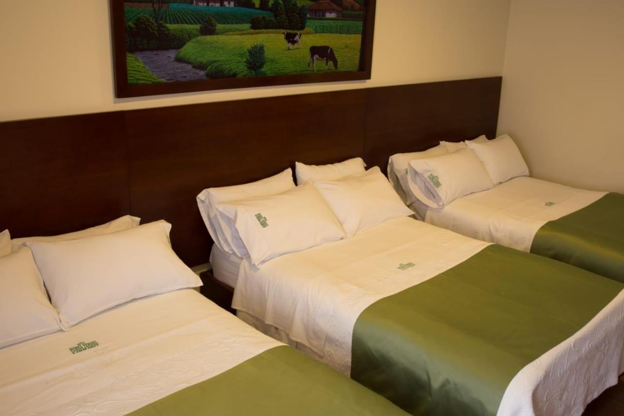 Hotel Nubes Verdes Ipiales Exterior photo